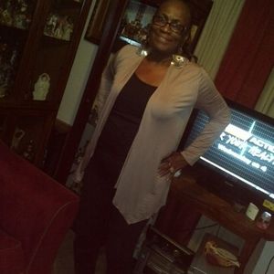 Meet your Posher, Shirley